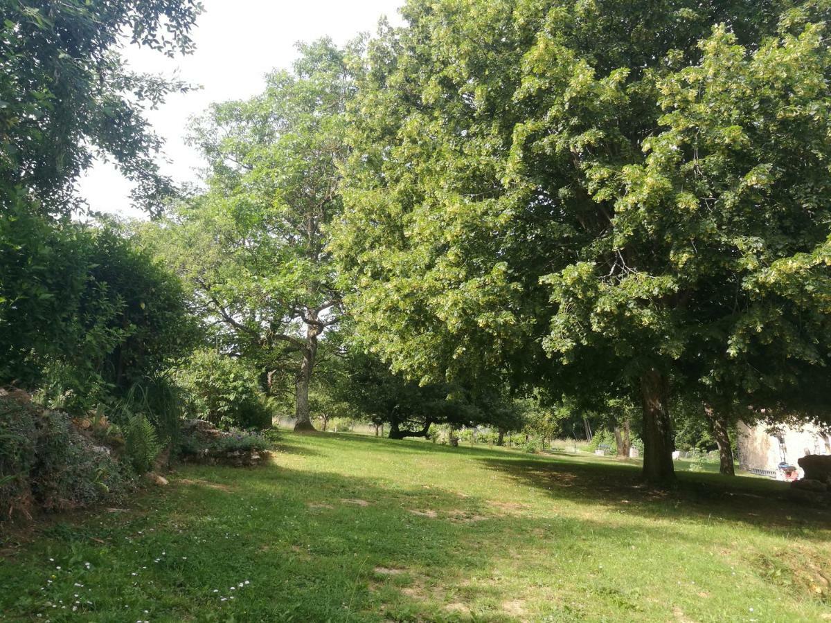 Le Clos Du Buisson Saint-Julien-de-la-Liegue Екстериор снимка